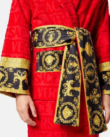 BAROQUE RED VERSACE ROBE ❤️