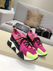 VERSACE WOMEN SQUALO KNIT ROSE SNEAKERS