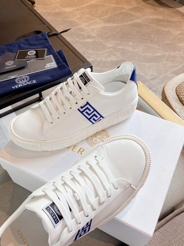 VERSACE GRECA LOW TOP SNEAKER